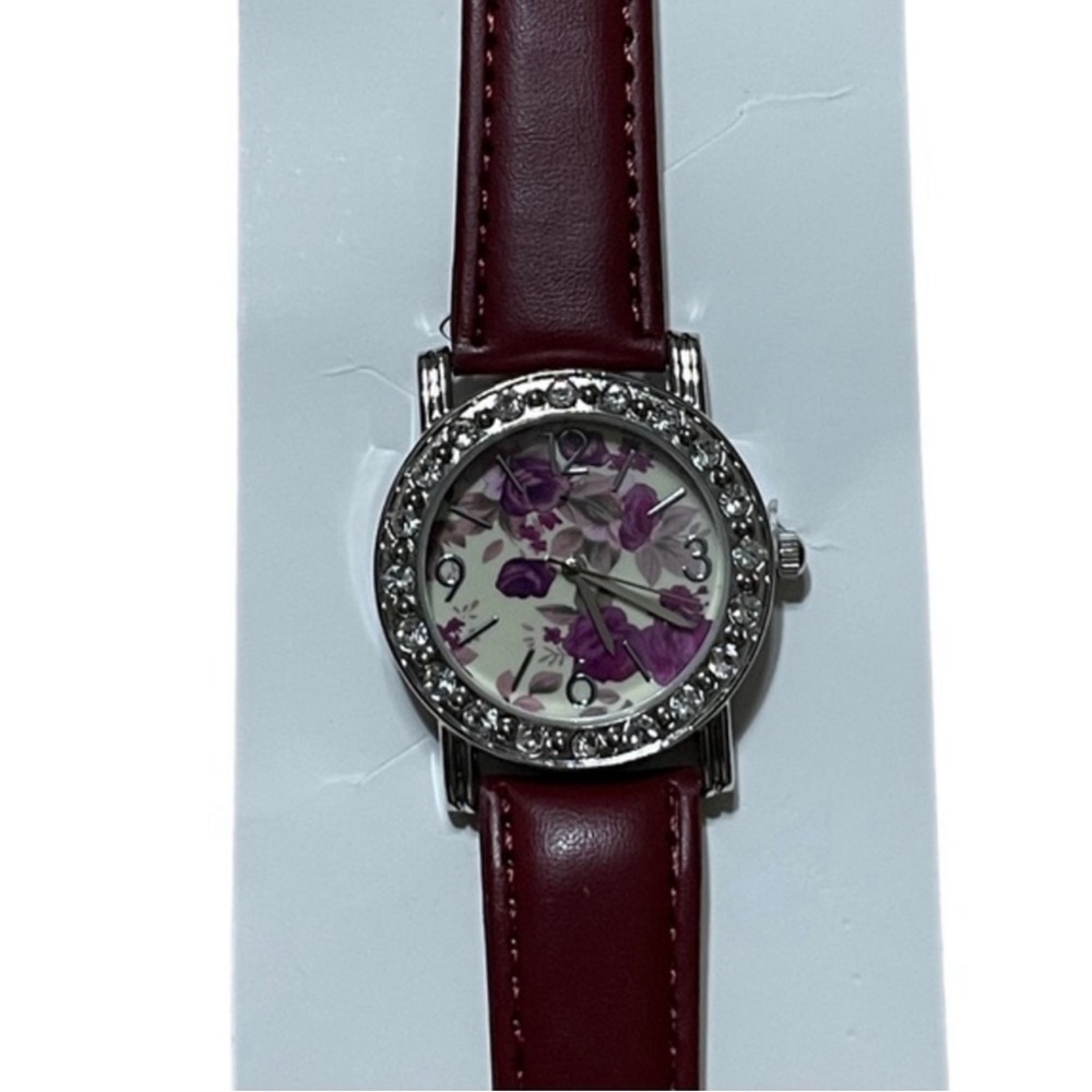Tonight Floral Fashion Watch - Picture 2 of 2